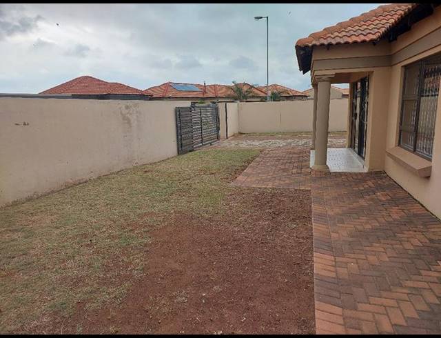 3 BEDROOM HOUSE FOR SALE IN DAWN PARK